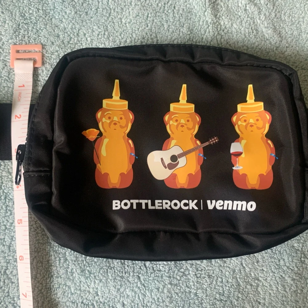 BottleRock Festival Fanny Pack Sling Crossbody Bag Poppy Honey Bear Guitar Wine - Picture 5 of 8